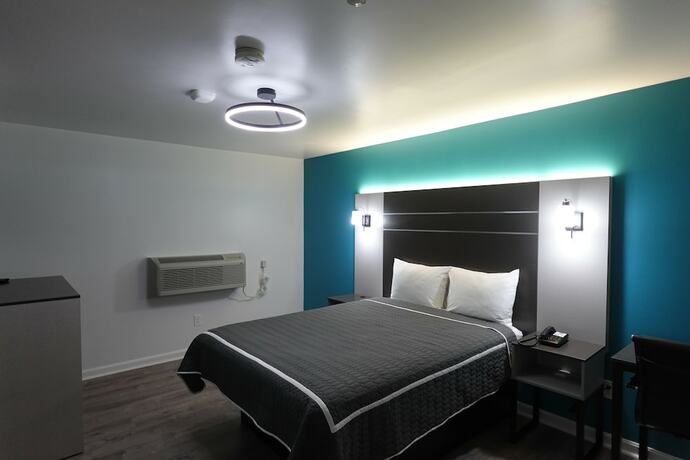 Imagen de la habitación del Hotel Blue Beach Motel. Foto 18