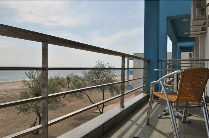 Imagen de la habitación del Hotel Blue Beach Studios. Foto 7