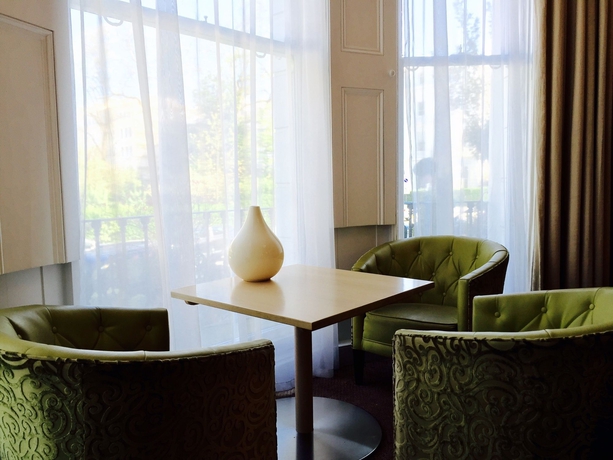 Imagen del bar/restaurante del Hotel Blue Bells. Foto 6