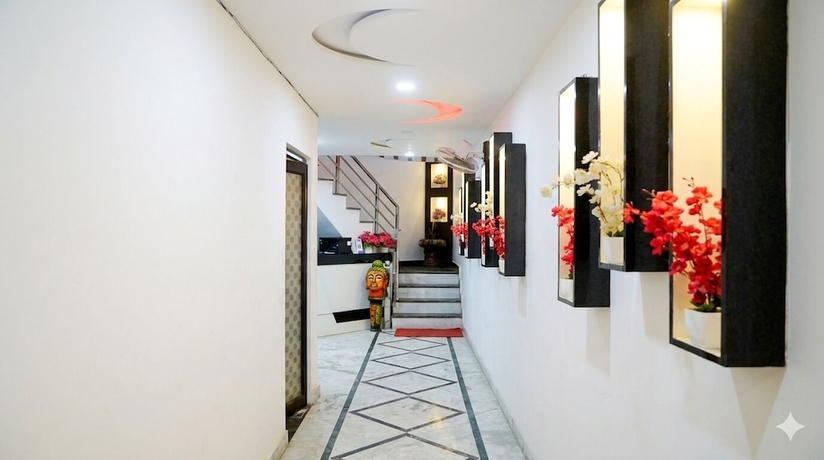 Imagen de los interiores del Hotel Blue Berry Agra. Foto 11