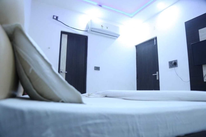Imagen de la habitación del Hotel Blue Berry Agra. Foto 6