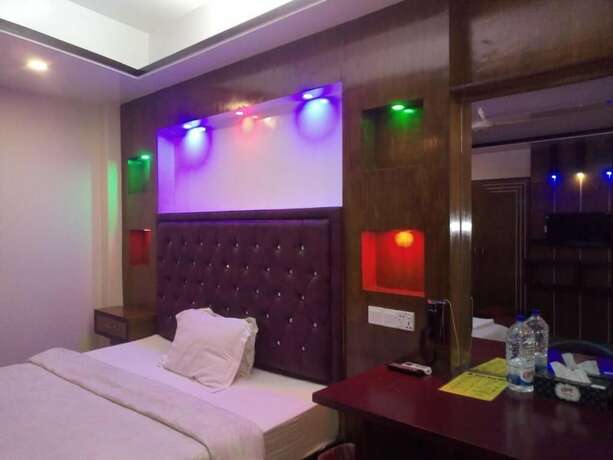 Imagen de la habitación del Hotel Blue Bird. Foto 15