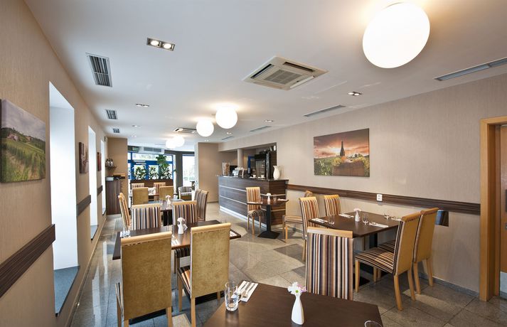 Imagen de la habitación del Hotel Blue Bratislava. Foto 8