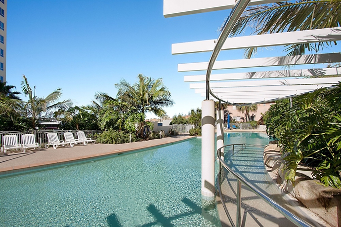 Imagen de la piscina del Hotel Blue C Coolangatta. Foto 12