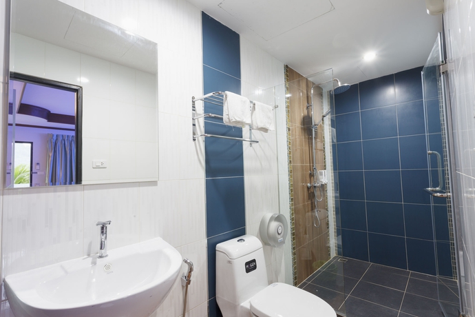Imagen de la habitación del Hotel Blue Carina Inn. Foto 9