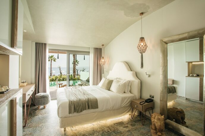 Imagen de la habitación del Hotel Blue Carpet Luxury Suites. Foto 15