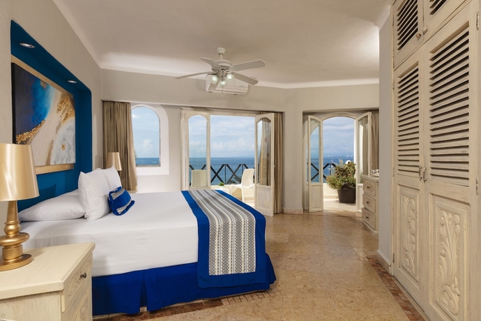 Imagen de la habitación del Hotel Blue Chairs Beachfront Resort Puerto Vallarta - Adults Only. Foto 3