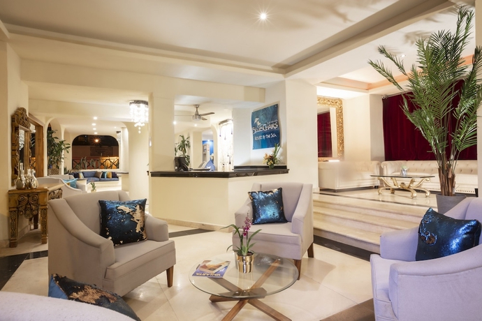 Imagen de los interiores del Hotel Blue Chairs Beachfront Resort Puerto Vallarta - Adults Only. Foto 19