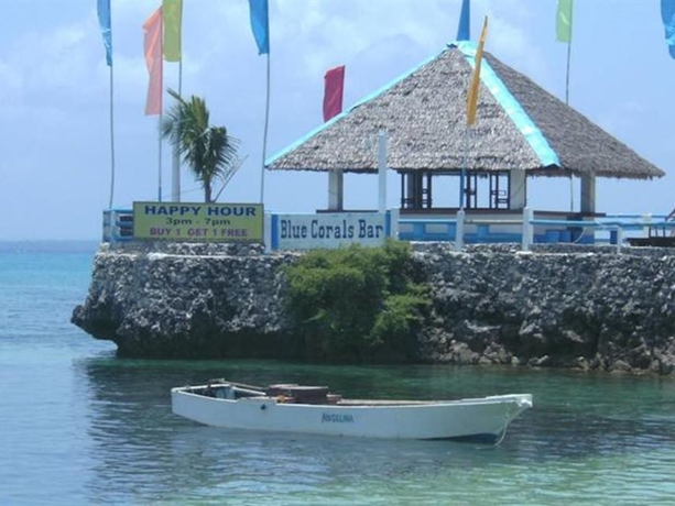 Imagen general del Hotel Blue Corals Beach Resort. Foto 3