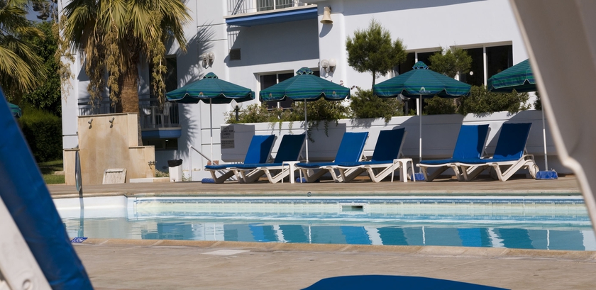 Imagen de la piscina del Hotel Blue Crane Apts. Foto 15