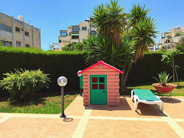 Imagen de los exteriores del Hotel Blue Crane Apts. Foto 11