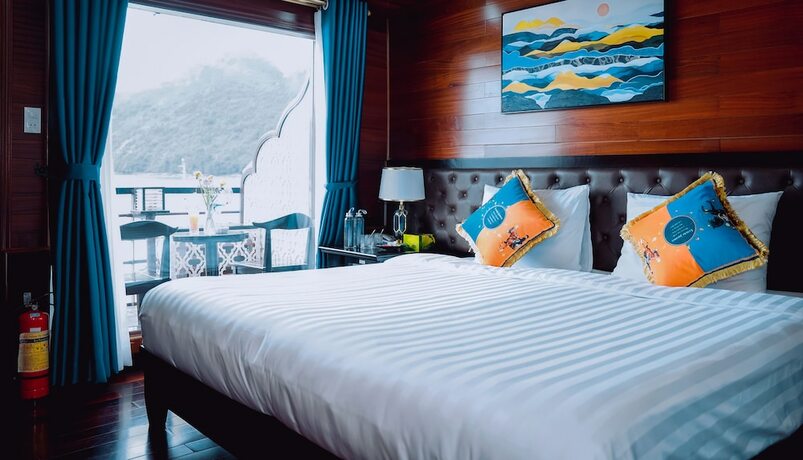 Imagen de la habitación del Hotel Blue Diamond Cruise. Foto 16