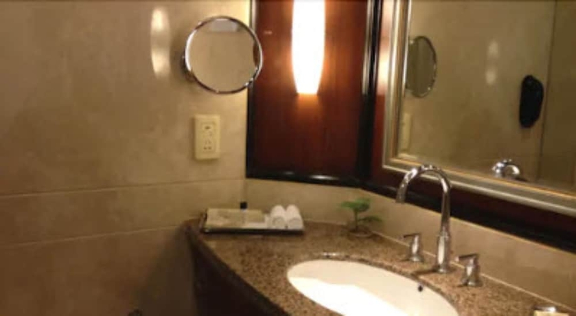 Imagen de la habitación del Hotel Blue Diamond - Ihcl Seleqtions. Foto 13