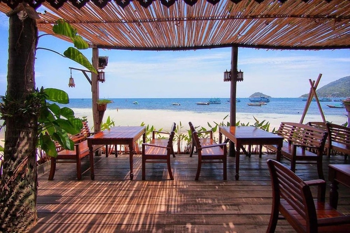 Imagen de los interiores del Hotel Blue Diamond Resort. Foto 19