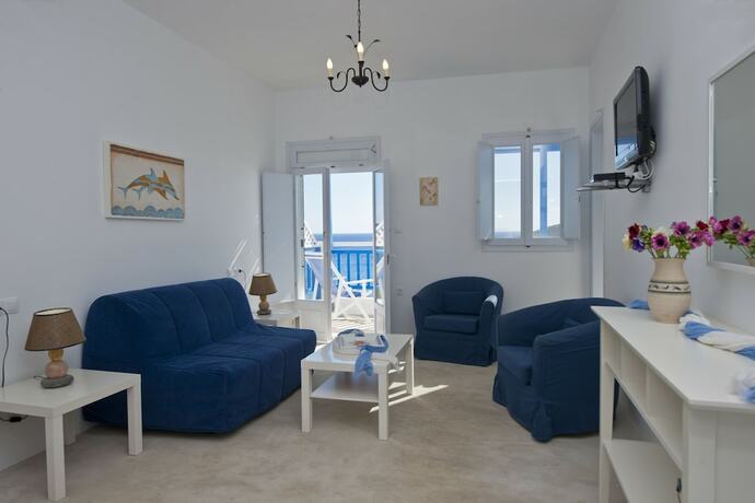 Imagen general del Hotel Blue Dolphin Antiparos Villas and Suites. Foto 4