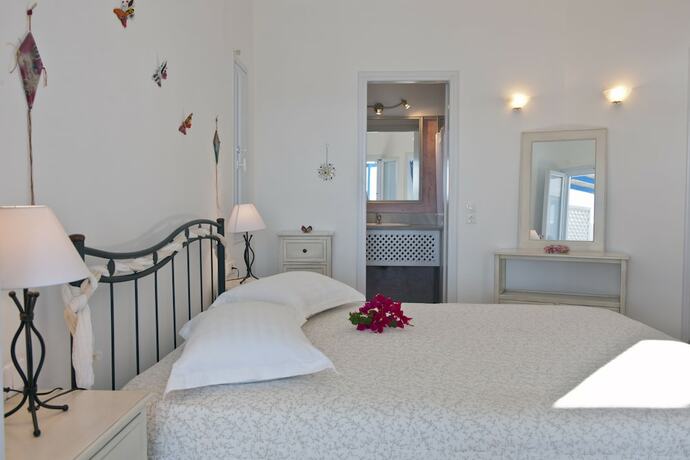 Imagen de la habitación del Hotel Blue Dolphin Antiparos Villas and Suites. Foto 14