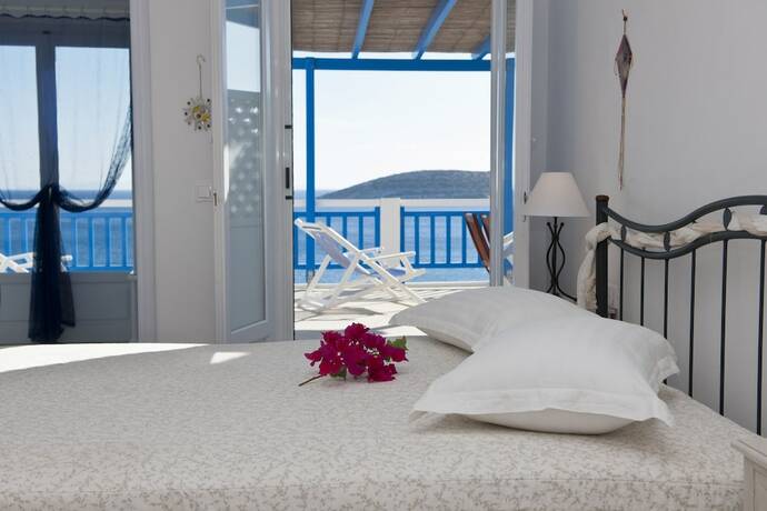 Imagen de la habitación del Hotel Blue Dolphin Antiparos Villas and Suites. Foto 15