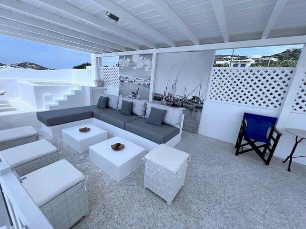 Imagen general del Hotel Blue Dolphin Antiparos Villas and Suites. Foto 5