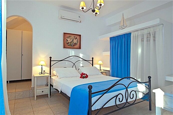 Imagen de la habitación del Hotel Blue Dolphin Antiparos Villas and Suites. Foto 19