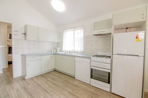 Imagen de la habitación del Hotel Blue Dolphin Holiday Resort. Foto 5