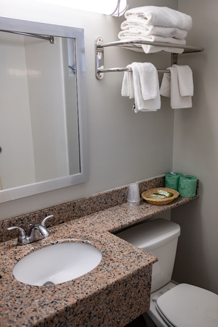 Imagen de la habitación del Hotel Blue Dolphin Inn, Eastham. Foto 15