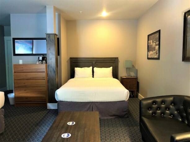 Imagen general del Hotel Blue Elk Inn. Foto 7