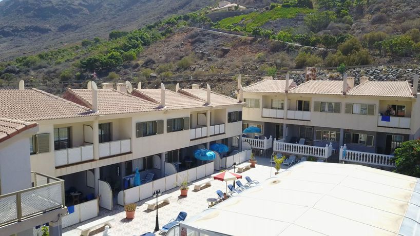 Imagen de los exteriores del Hotel Blue Explorers Dive Resort. Foto 7