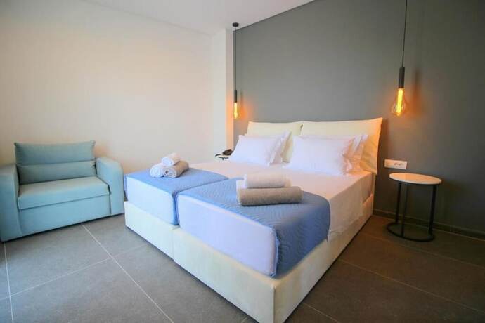 Imagen general del Hotel Blue Eye. Foto 11