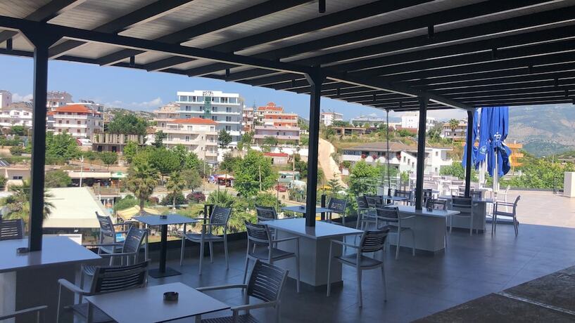 Imagen general del Hotel Blue Eye. Foto 12