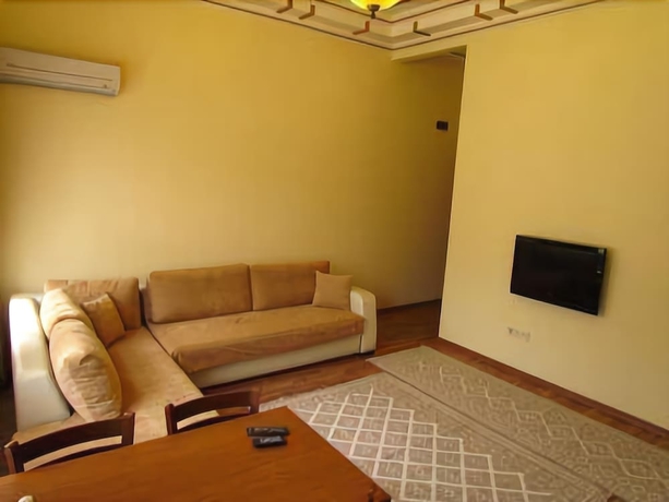 Imagen de la habitación del Hotel Blue Eye Suites. Foto 17