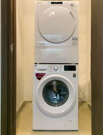 Imagen general del Hotel Blue Fingers Saigon Royal - Tresor. Foto 1