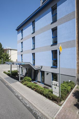 Imagen de los exteriores del Hotel Blue Garni. Foto 9