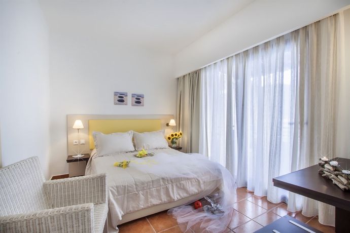 Imagen de la habitación del Hotel Blue Green Bay. Foto 4