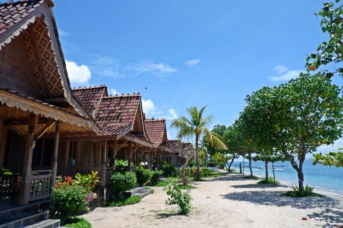 Imagen general del Hotel Blue Harbor Beachfront Villas and Resto. Foto 3