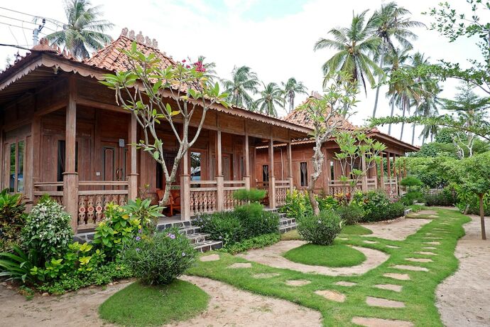 Imagen general del Hotel Blue Harbor Beachfront Villas and Resto. Foto 12