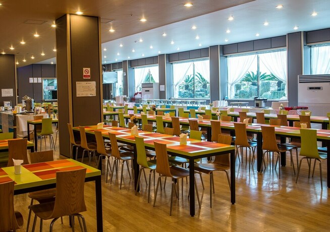 Imagen del bar/restaurante del Hotel Blue Hawaii Resort. Foto 17