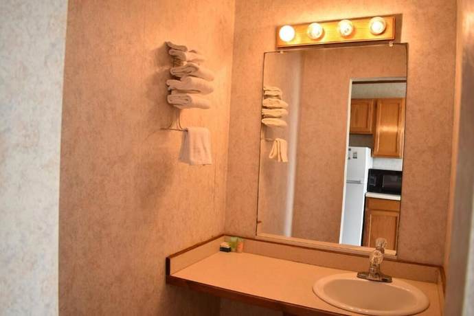 Imagen de la habitación del Hotel Blue Heron Motel. Foto 16