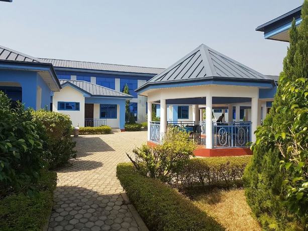 Imagen de los exteriores del Hotel Blue Hill. Foto 14