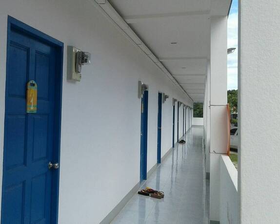 Imagen general del Hotel Blue Hip Apartment Nakhon Sri. Foto 2