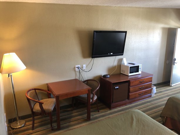 Imagen de la habitación del Hotel Blue Horizon Inn. Foto 8