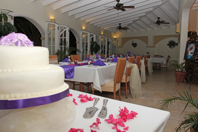 Imagen de los interiores del Hotel Blue Horizons Garden Resort. Foto 15