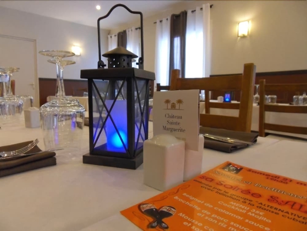 Imagen del bar/restaurante del Hotel Blue Hotel. Foto 2