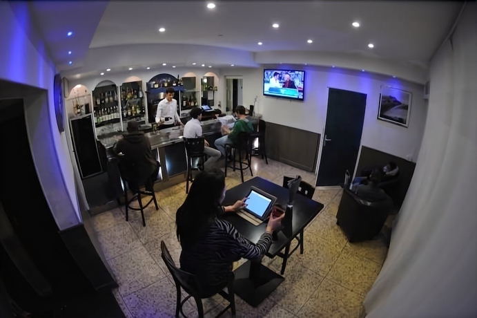 Imagen del bar/restaurante del Hotel Blue Hotel. Foto 5