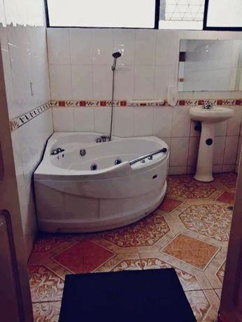Imagen de la habitación del Hotel Blue Inn, Quito. Foto 6