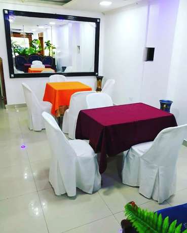 Imagen del bar/restaurante del Hotel Blue Inn, Quito. Foto 3