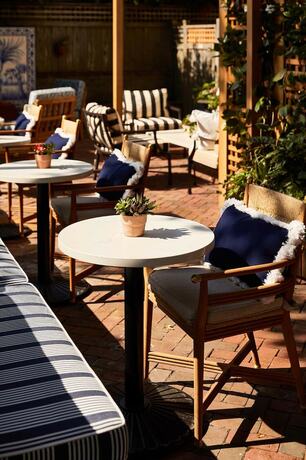 Imagen general del Hotel Blue Iris by Life House. Foto 7