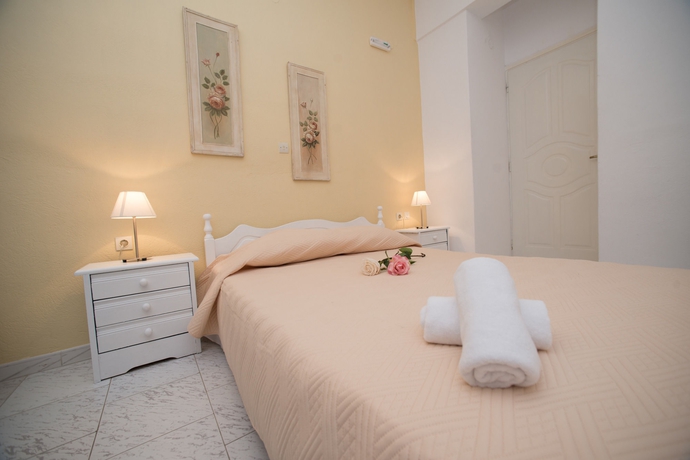 Imagen de la habitación del Hotel Blue Island perissa. Foto 13