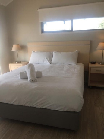 Imagen de la habitación del Hotel Blue Lagoon Beach Resort. Foto 2