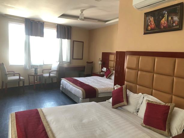 Imagen de la habitación del Hotel Blue Lagoon, Haridwar. Foto 4