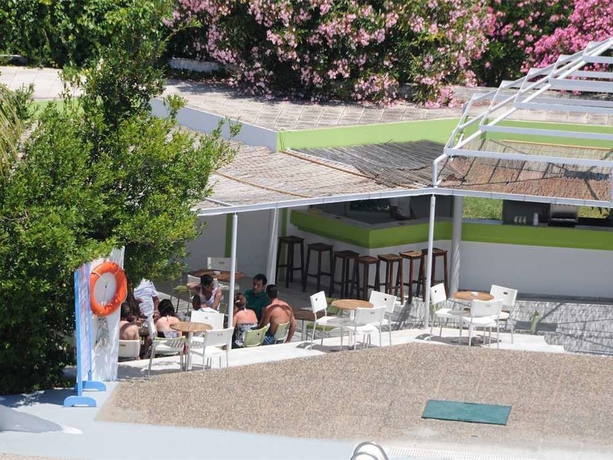 Imagen del bar/restaurante del Hotel Blue Lagoon Ocean. Foto 3